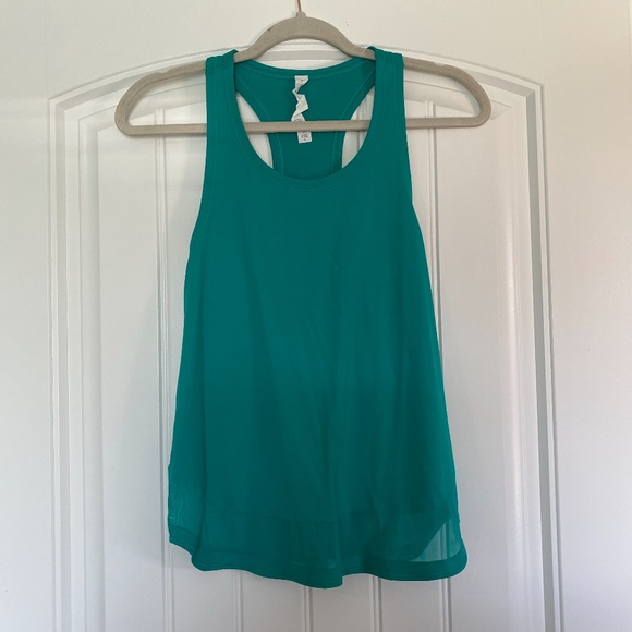 Lululemon Tank - Picture 1 of 3